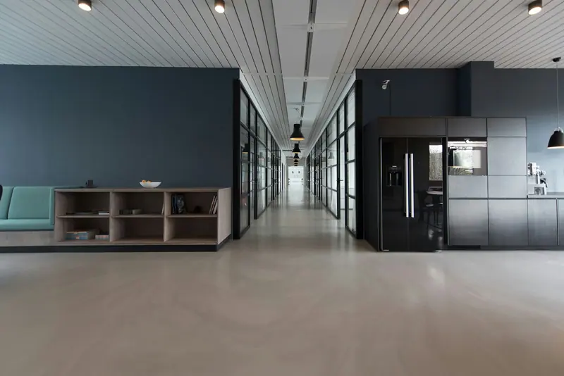 Bright office interior with daylight (Unsplash stock) — WindBar.ai D91 Voyagers