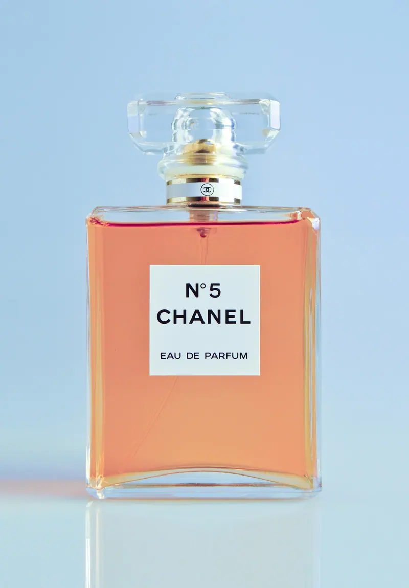 Perfume bottle product still life (Unsplash stock) — WindBar.ai D91 Voyagers