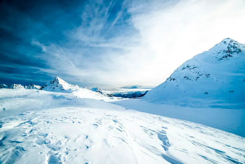 Snowy winter landscape (Unsplash stock) — WindBar.ai D91 Voyagers